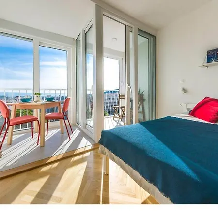 Summer Blue/2020/bikes4free Apartamento