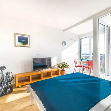 Summer Blue/2020/bikes4free Apartamento Split